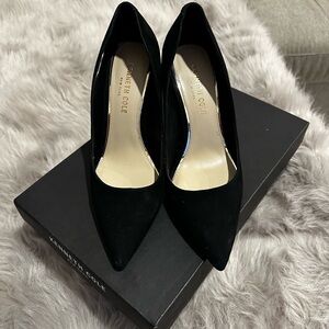Kenneth Cole Pumps